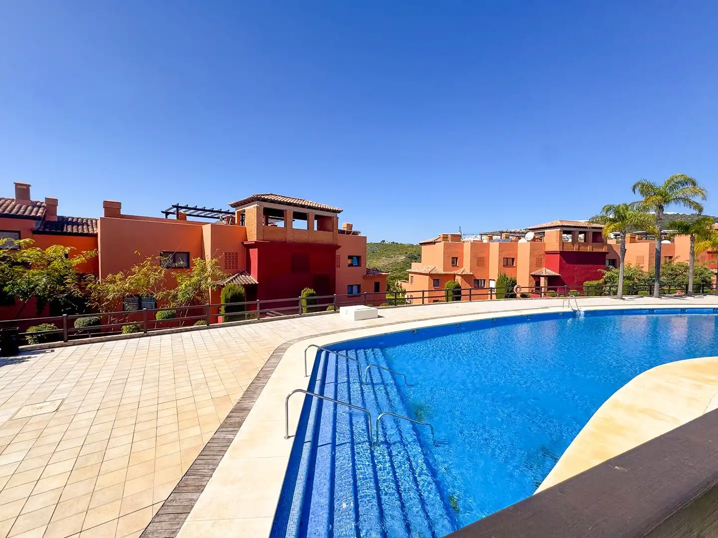 Piscina de Ático en venta en Casares con Aire acondicionado, Calefacción y Terraza