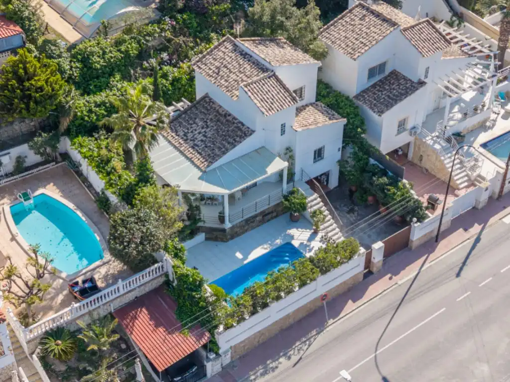 Exterior view of Houses for sale in El Campello  with Air Conditioner, Private garden and Terrace