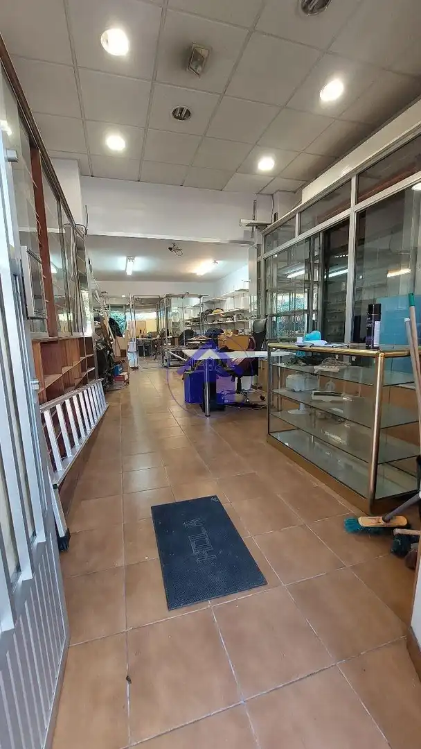 Local comercial en alquiler en Centro Urbano, imagen 2