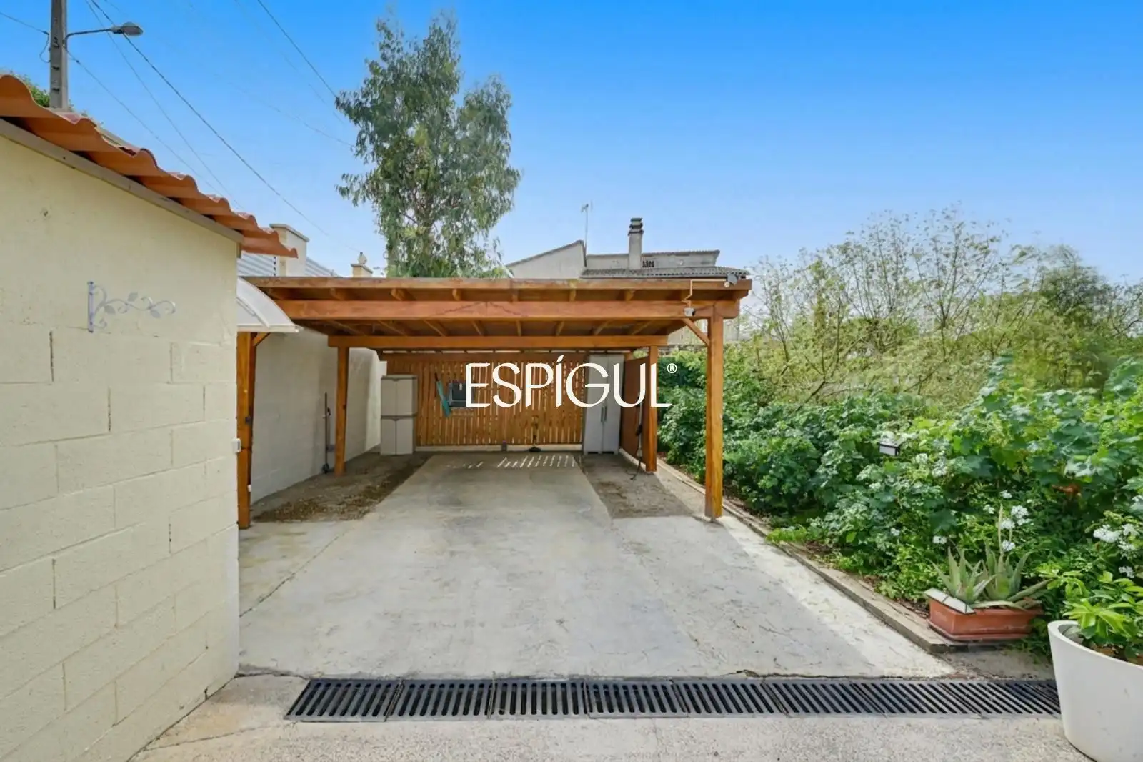 Parking of Houses for sale in Rubí  with Air Conditioner, Heating and Terrace