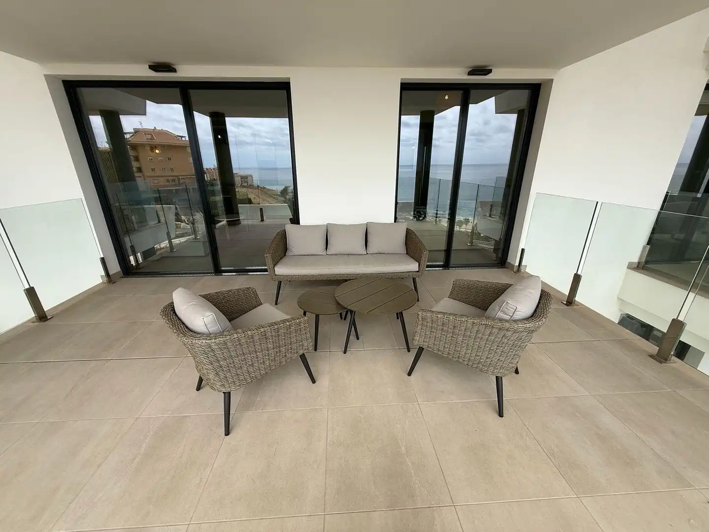 Apartamento con piscina en venta en Las Gaviotas  - Carvajal, imagen 3