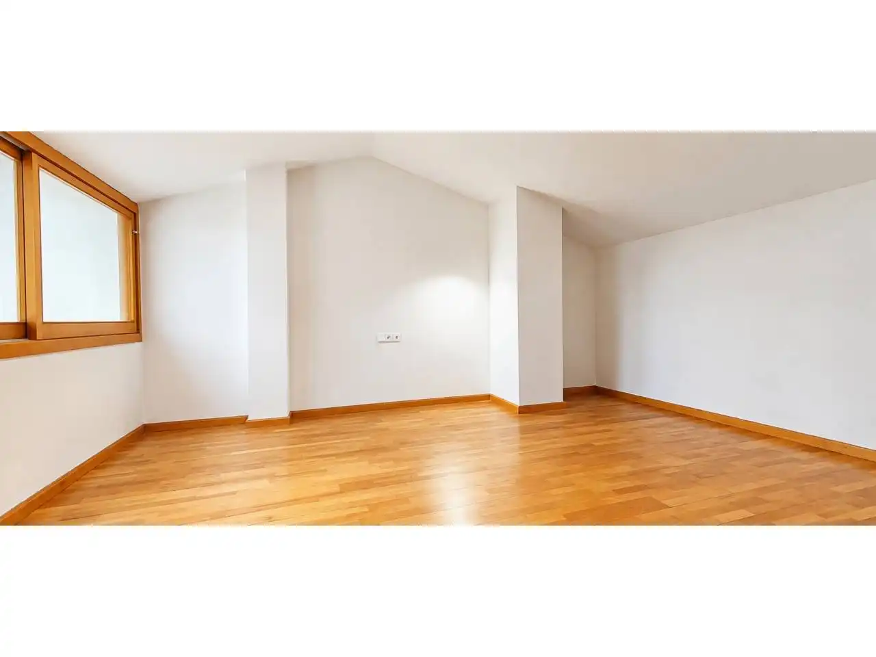 Schlafzimmer von Maisonette zum Verkauf in Girona mit Heizung, Parkett und Balkon