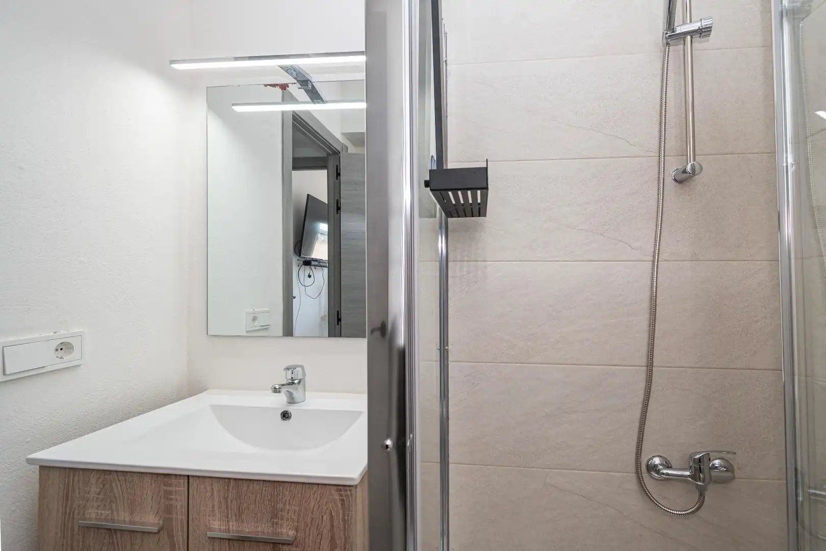 Bathroom of Attic for sale in Inca  with Heating, Balcony and Alarm