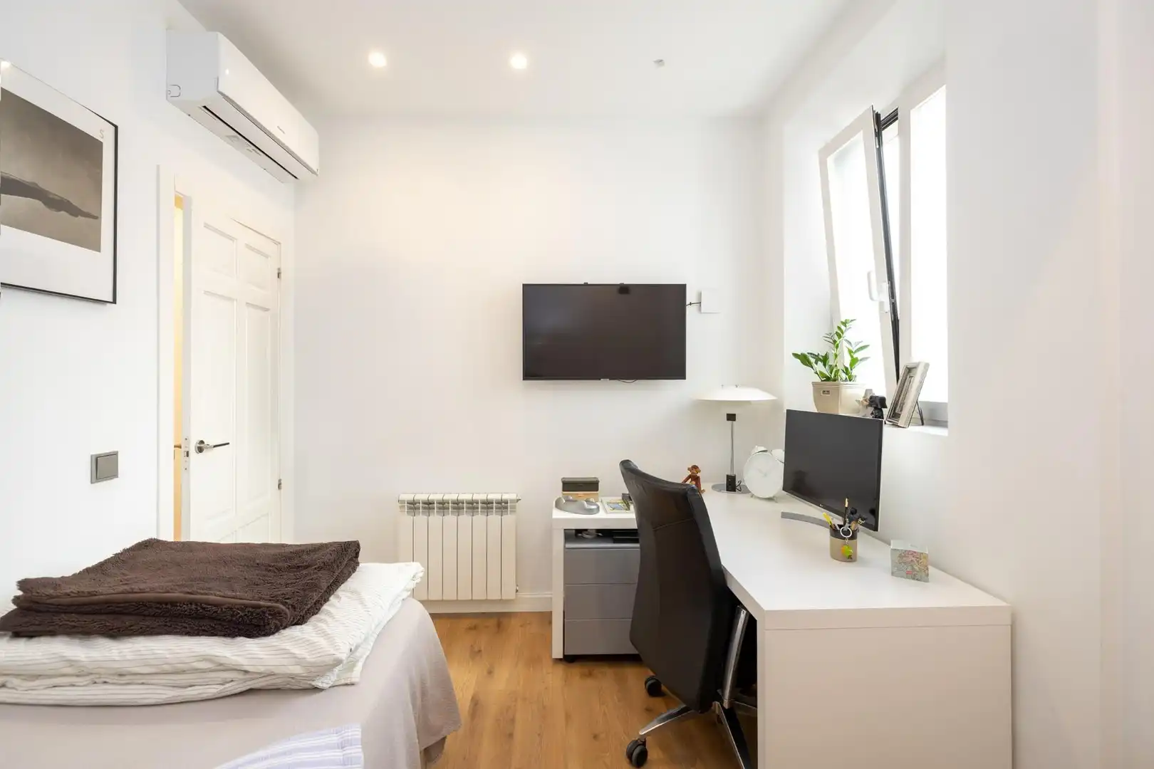 Piso con terraza en venta en Calle Santa Teresa 13, imagen 13