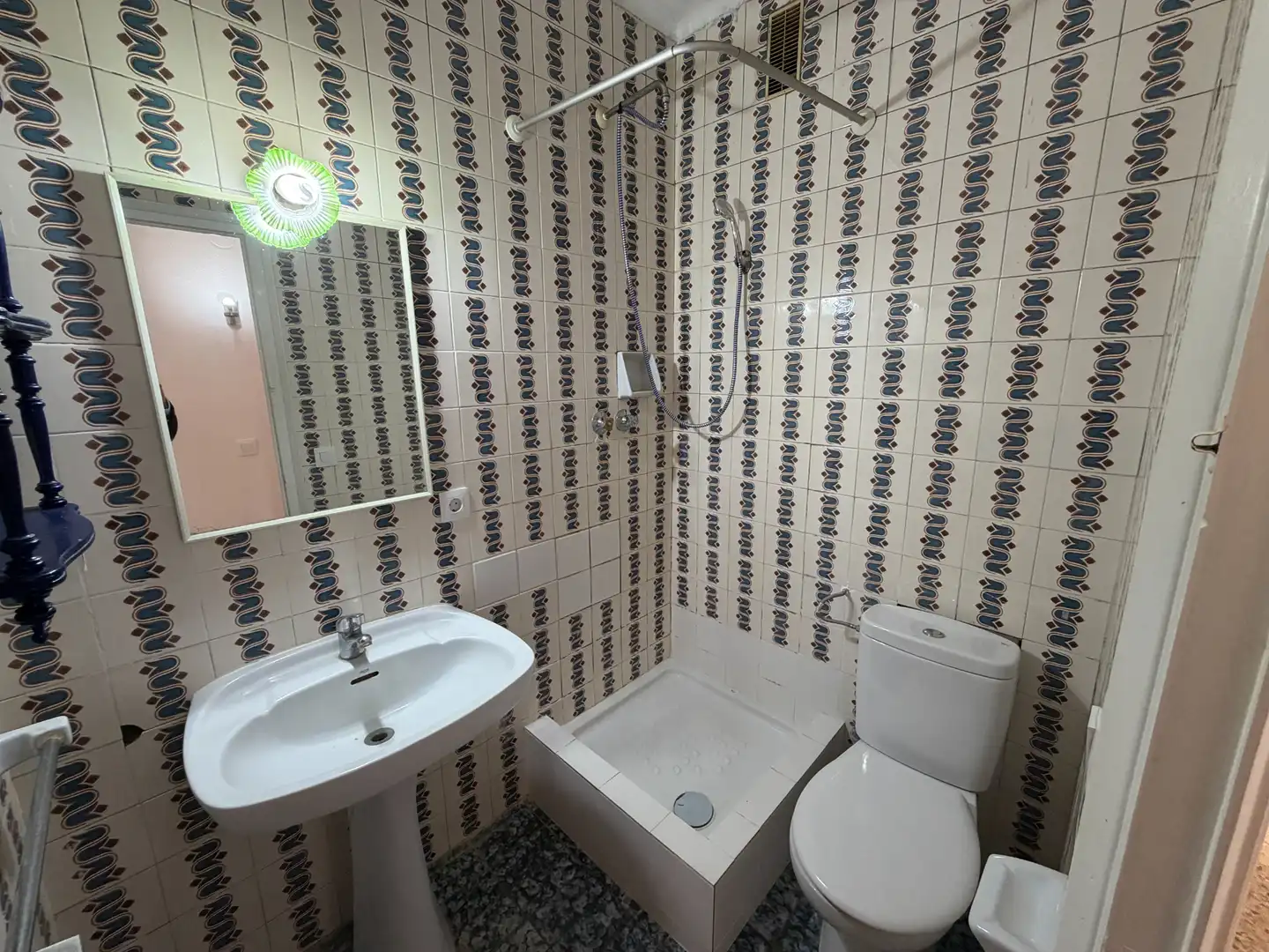 Baño de Piso en venta en Girona con Aire acondicionado y Calefacción