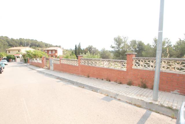Terreno residencial en Venta en Carrer el Ginebre, 4 en Can Lloses - Can Marcer
