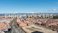 Exterior view of Apartment for sale in  Madrid Capital  with Air Conditioner and Heating