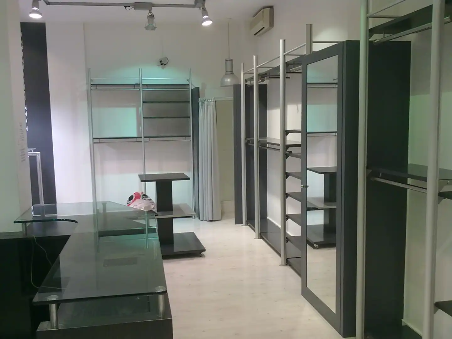 Business premises to rent in Nucli Urbà, imagen 3
