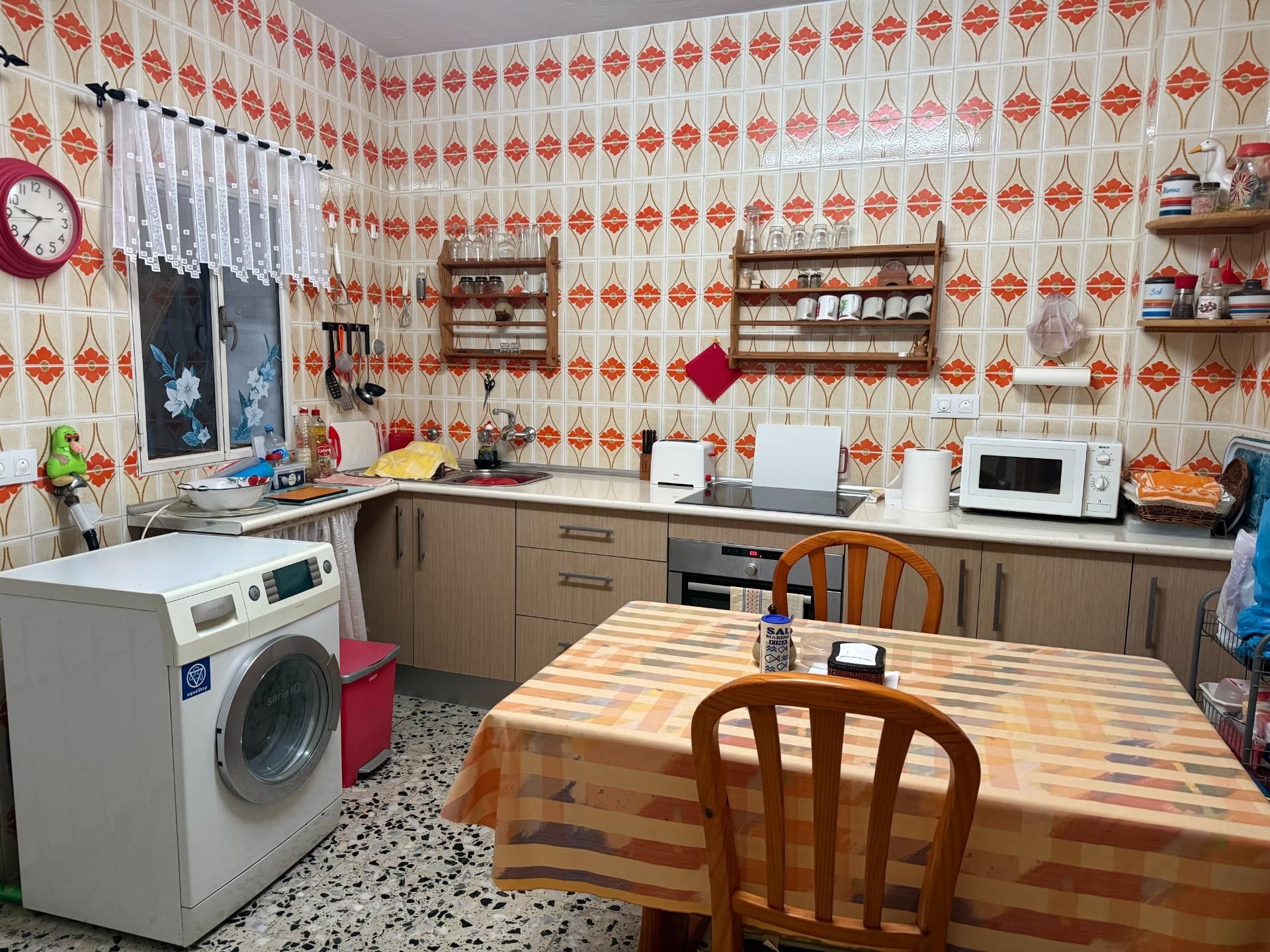 Kitchen of Flat for sale in Algeciras  with Terrace