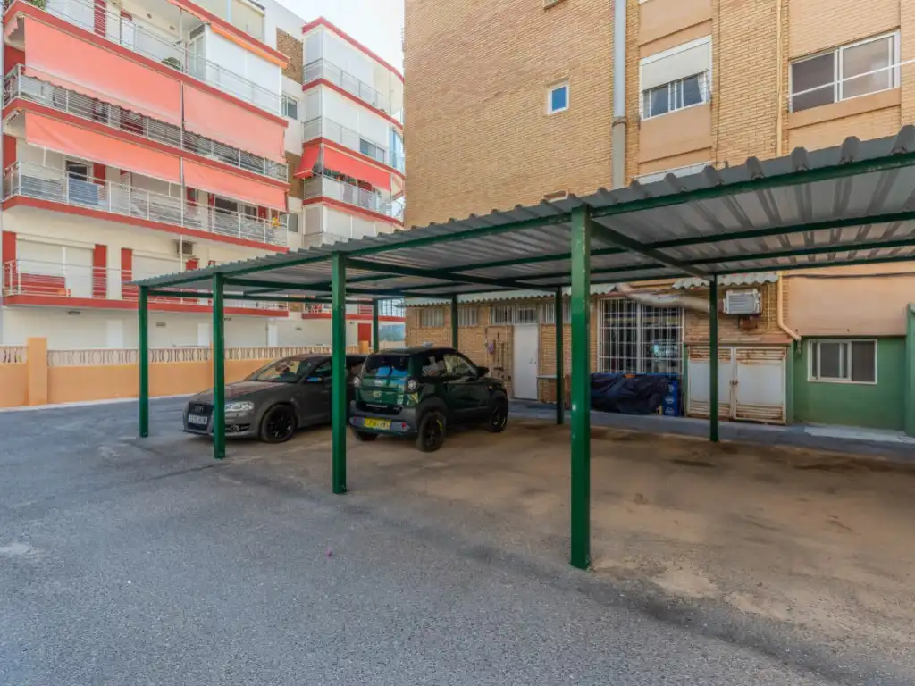 Aparcament de Àtic en venda en El Campello amb Terrassa