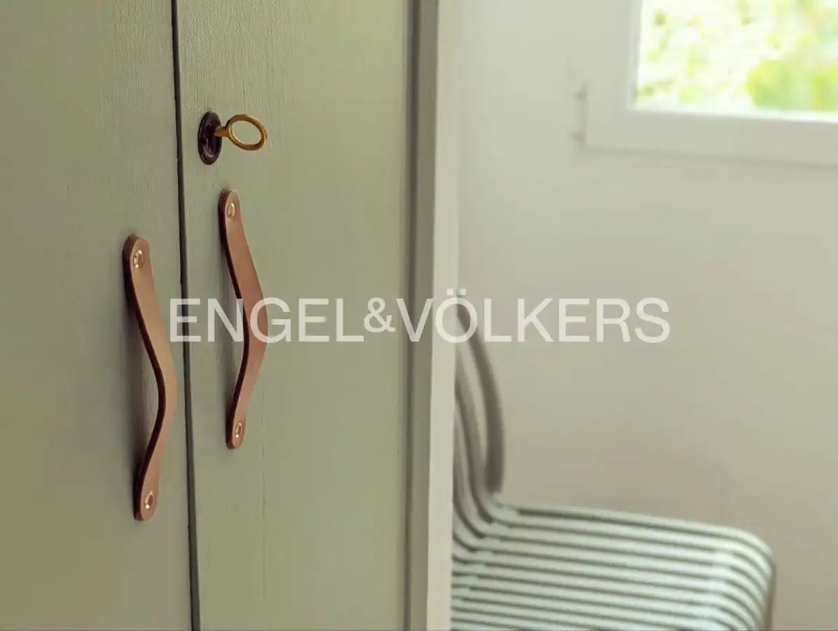 Wohnung zur Miete in Valencia mit Klimaanlage, Heizung und Parkett