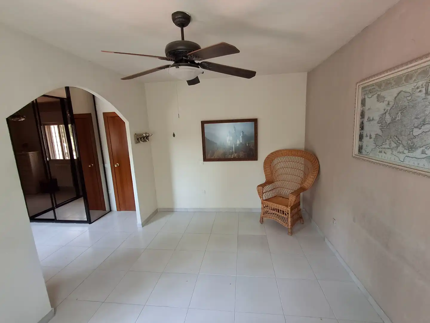 Sala de estar de Casa adosada en venta en Ciudad Real con Aire acondicionado, Calefacción y Jardín privado