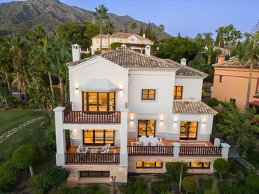 Villa mit Pool zum Verkauf in Milla de Oro
