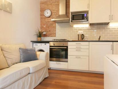 Kitchen of Flat to rent in  Barcelona Capital  with Air Conditioner, Heating and Washing machine