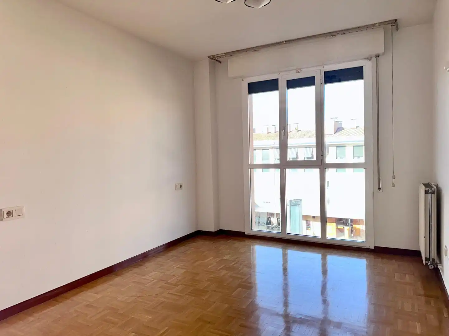 Habitación de Piso en venta en Ansoáin / Antsoain con Calefacción, Parquet y Trastero