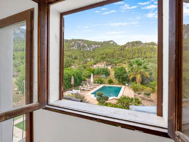 Casa rústica amb piscina en venda a Sant Elm