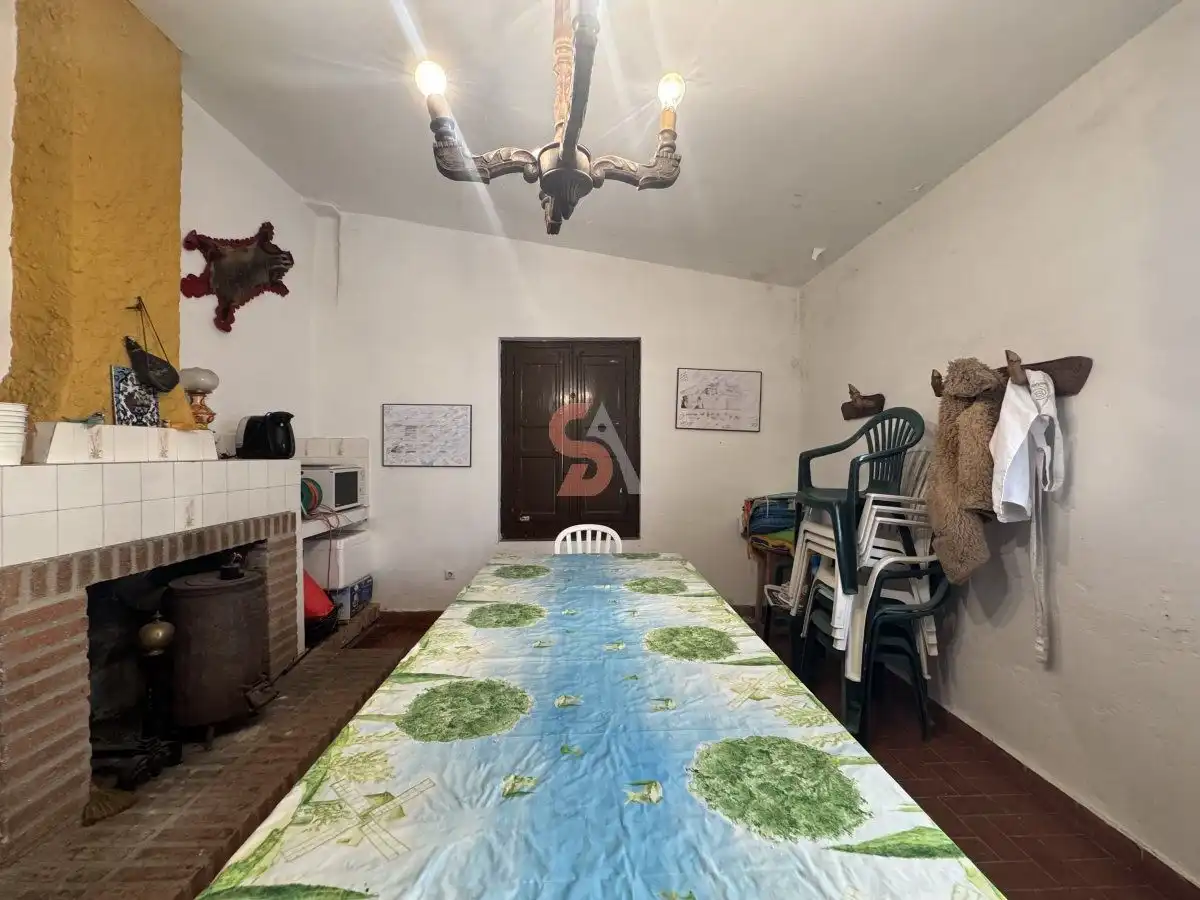 Comedor de Casa o chalet en venta en Alcazarén con Calefacción, Terraza y Trastero