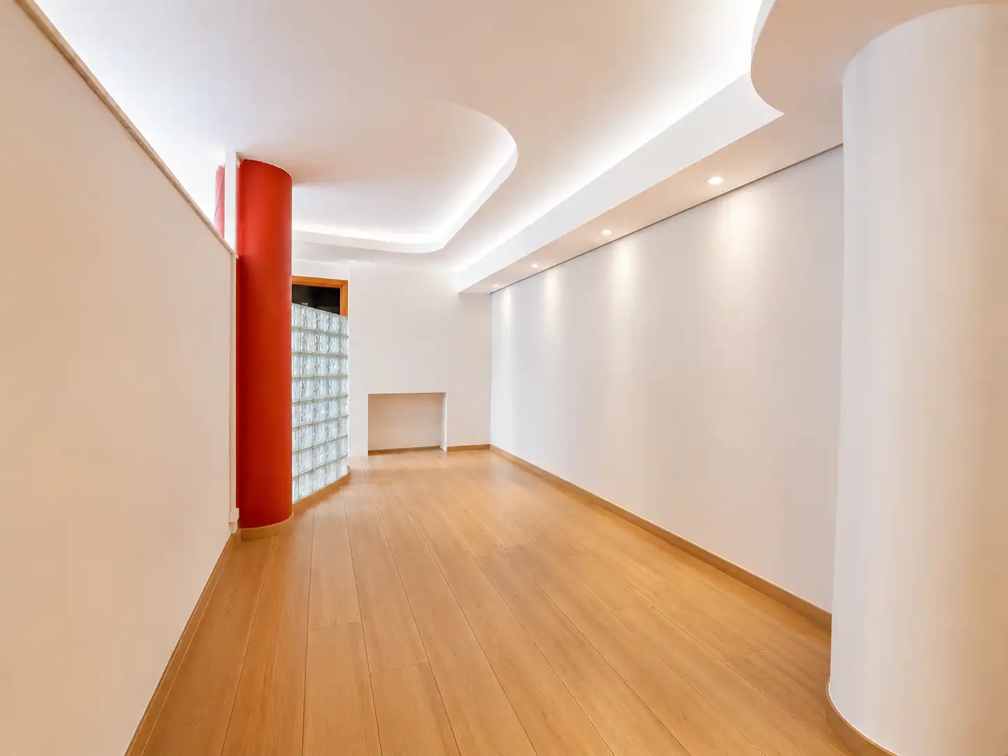 Business premises for sale in Avenida Avenida de Venezuela, imagen 4