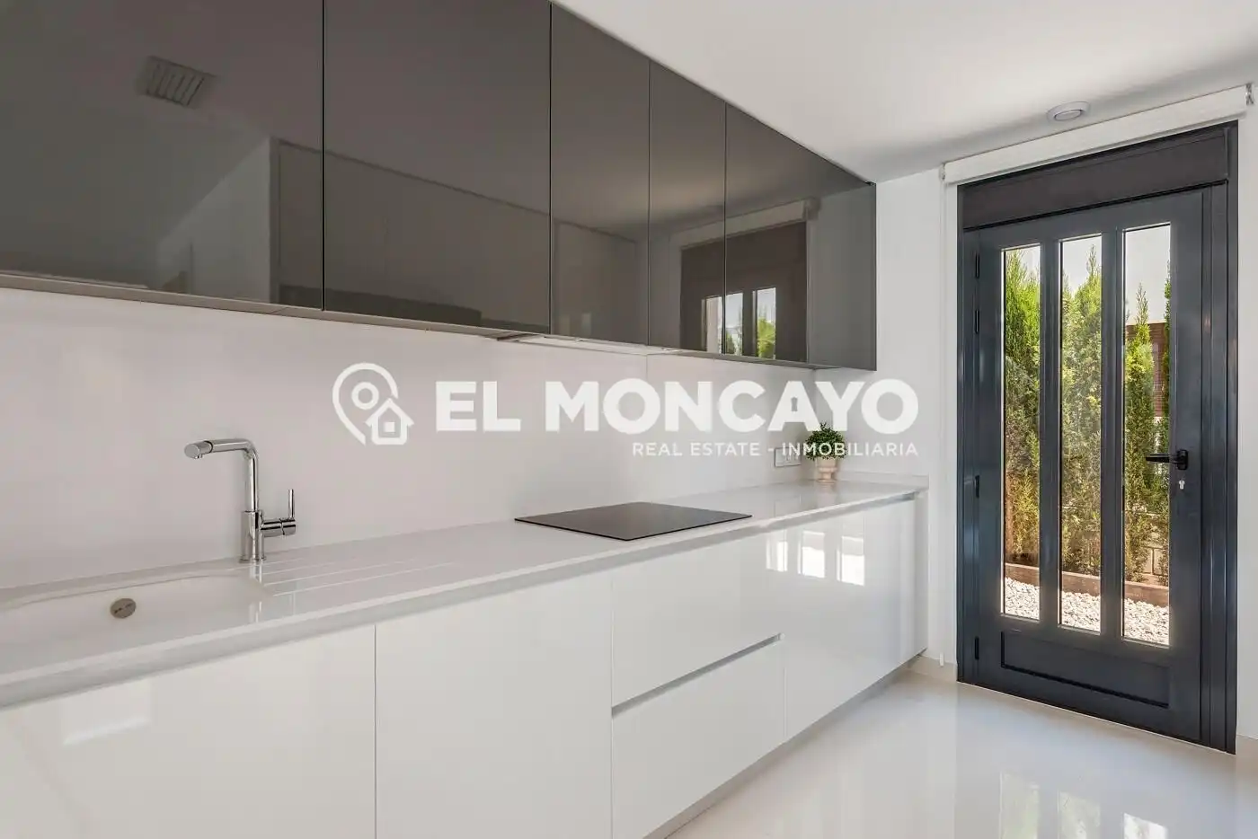 Detached house with pool for sale in Avenida Playa Honda, imagen 34