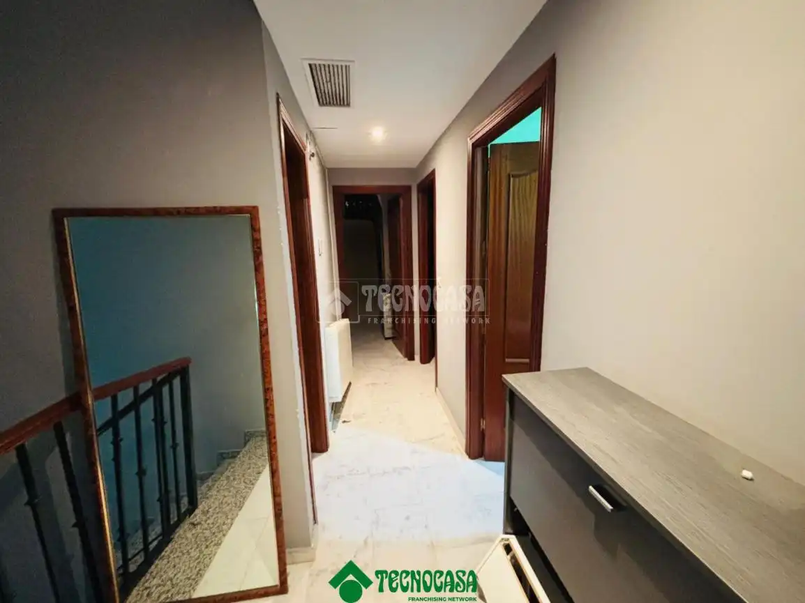 Casa adosada en venta en Villafranca de Córdoba con Calefacción, Terraza y Balcón