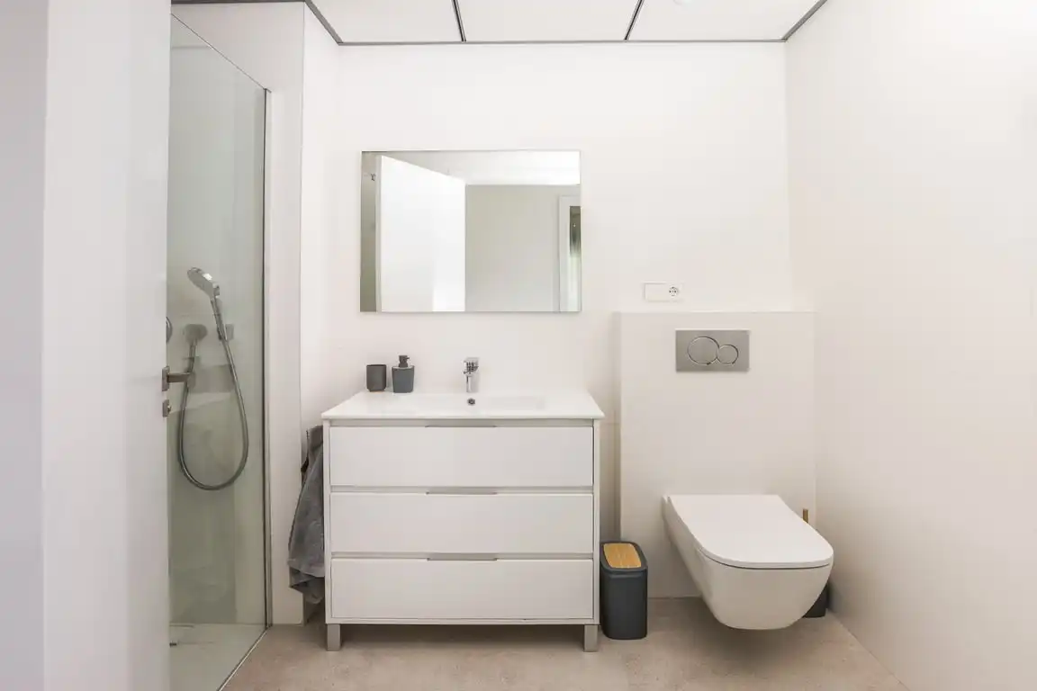 Badezimmer von Wohnungen zur Miete in Jávea / Xàbia mit Klimaanlage, Privatgarten und Schwimmbad