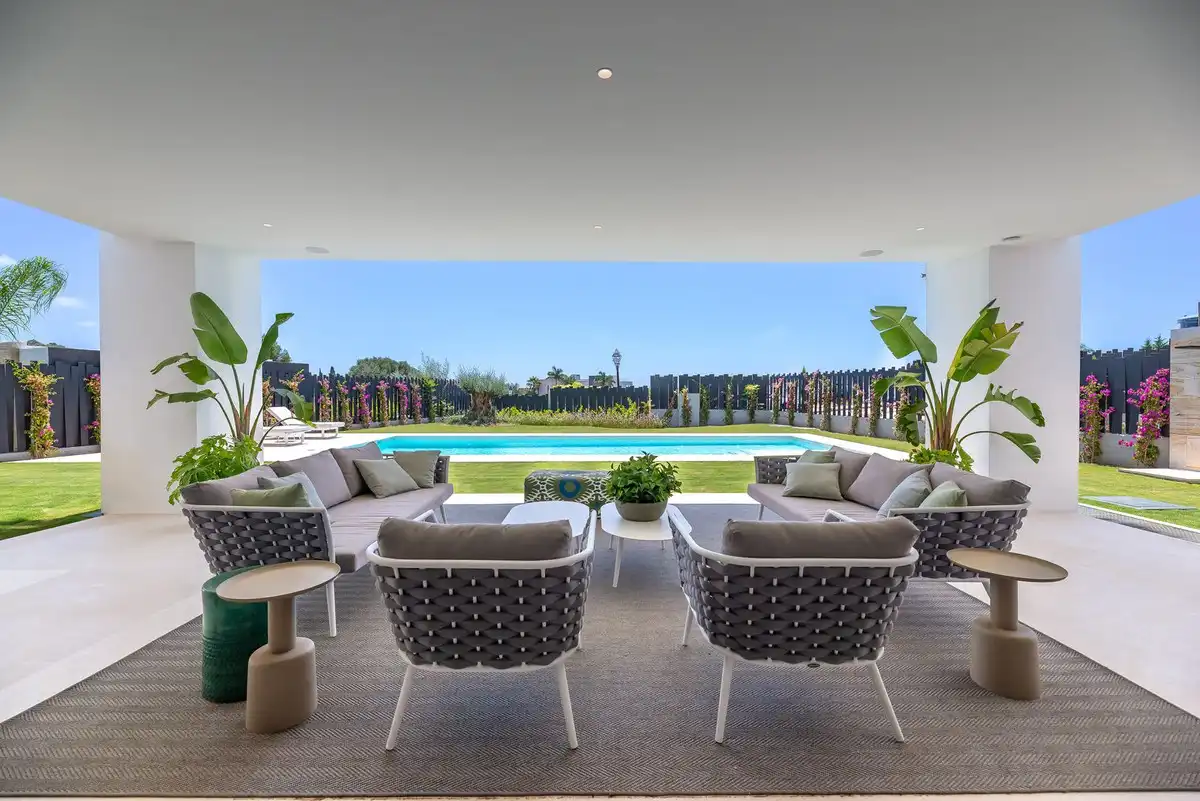 Chalet con piscina en venta en Milla de Oro, imagen 19