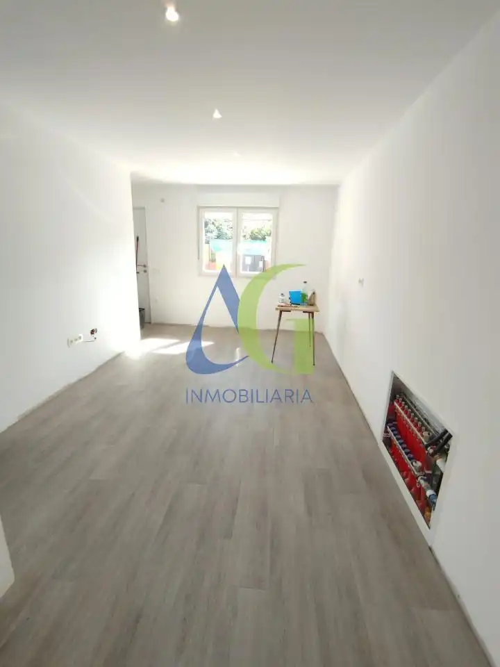 Living room of Houses for sale in San Andrés del Rabanedo  with Heating, Private garden and Parquet flooring