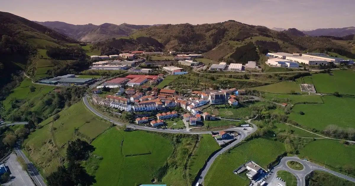Exterior view of Industrial land for sale in Deba