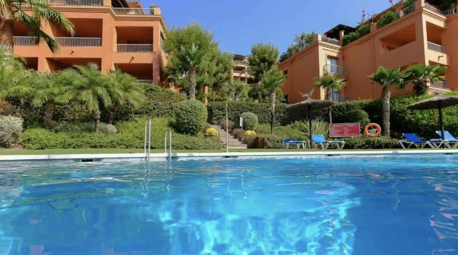 Jardí de Apartament de lloguer en Benahavís amb Aire condicionat, Calefacció i Terrassa
