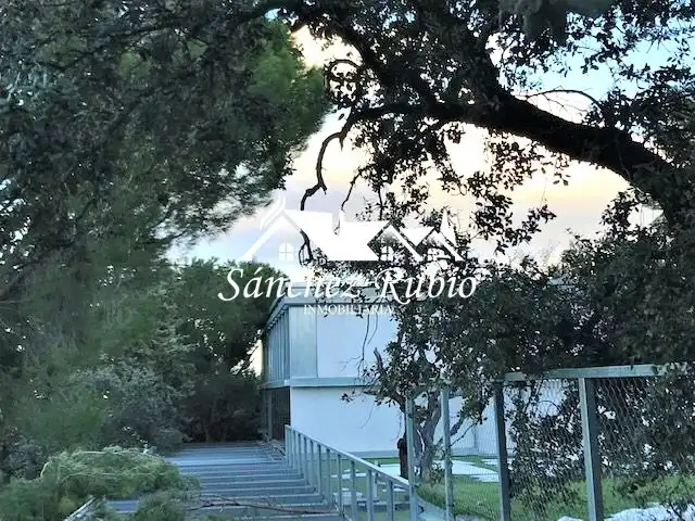 Chalet con jardín en venta en Calle Ruso 5B, imagen 3