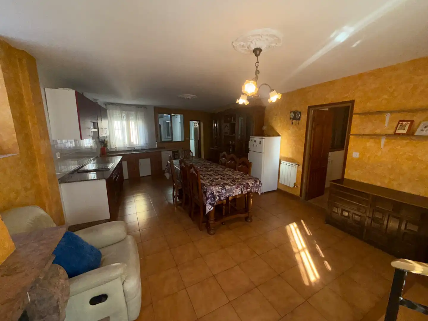 Kitchen of Detached homes for sale in Cubillos del Sil  with Heating, Private garden and Storage room