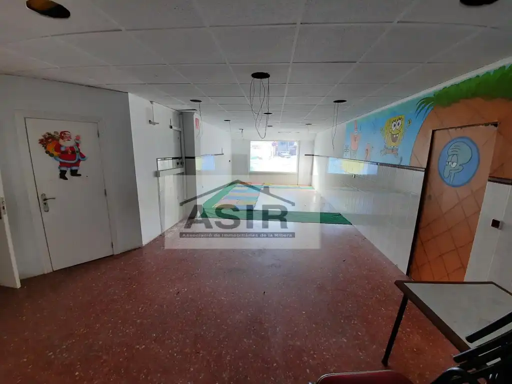 Business premises for sale in Casc Urbà, imagen 3