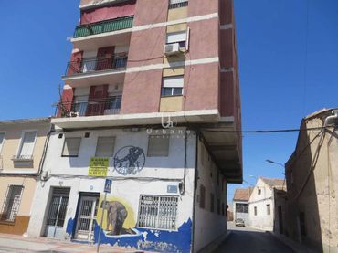 Piso con balcón en venta en Calle Cruz