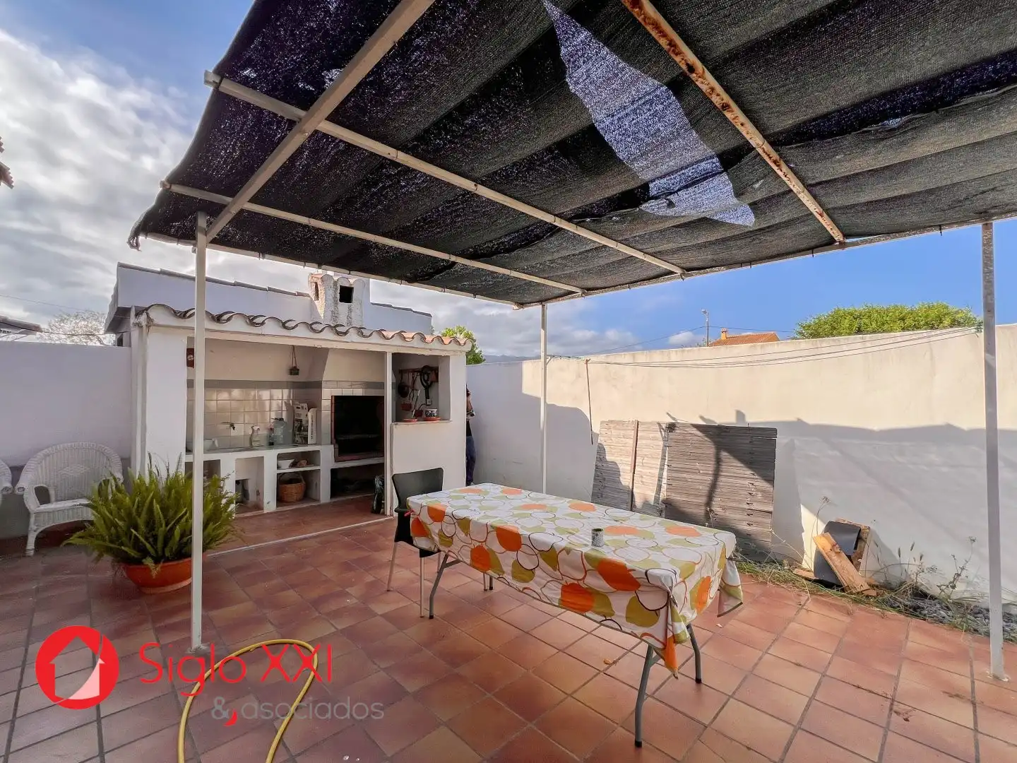 Terrasse von Einfamilien-Reihenhaus zum Verkauf in Castellón de la Plana / Castelló de la Plana mit Klimaanlage, Heizung und Terrasse