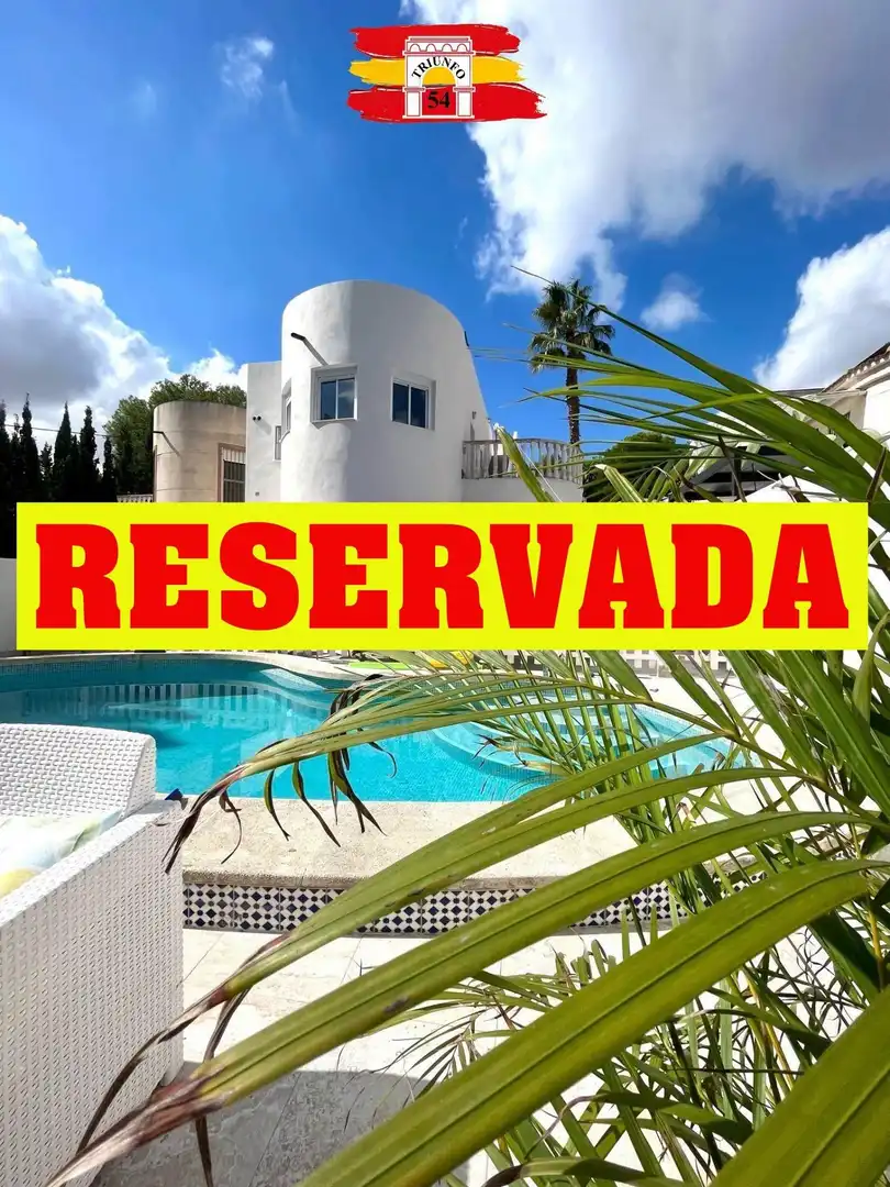 Haus oder Chalet zum Verkauf in Pilar de la Horadada mit Klimaanlage, Privatgarten und Schwimmbad