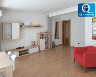 Sala d'estar de Apartament en venda en Alicante / Alacant amb Aire condicionat