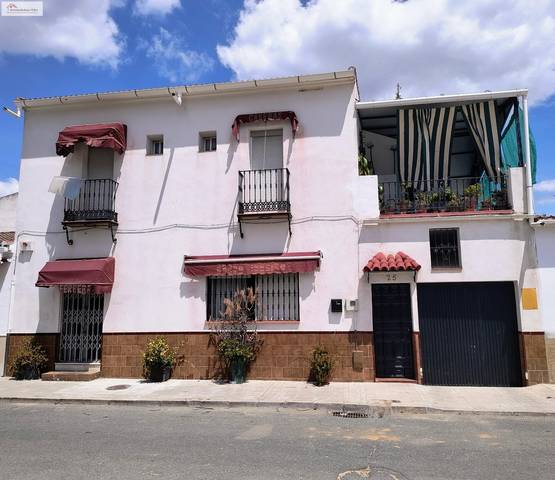 Casa adosada en Venta en Calle Huerta del Pilar, 25 en Almadén de la Plata