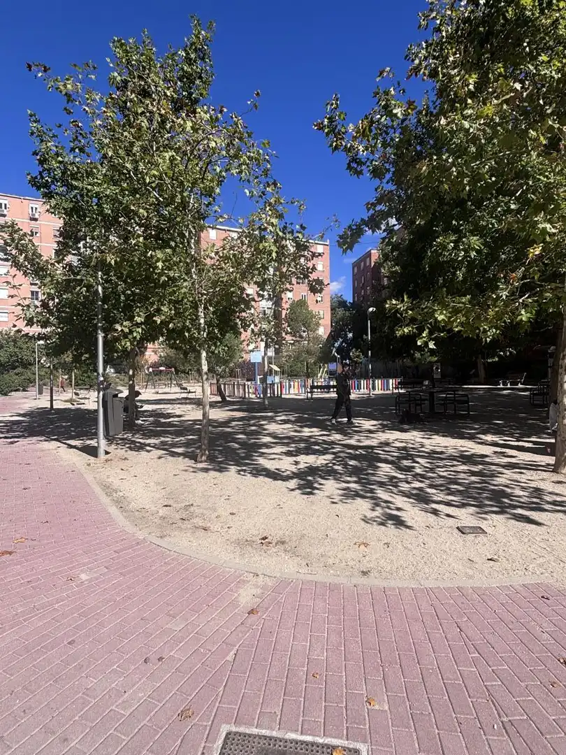 Außenansicht von Wohnung zum Verkauf in Madrid mit Klimaanlage, Heizung und Parkett