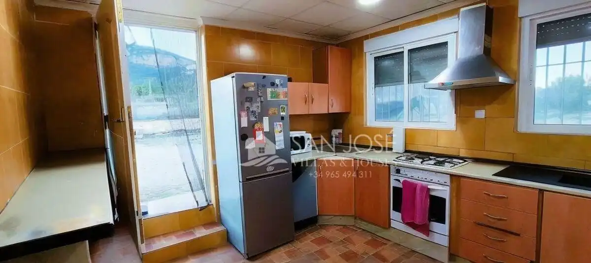 Cuina de Casa o xalet en venda en Monóvar  / Monòver amb Calefacció, Traster i Piscina