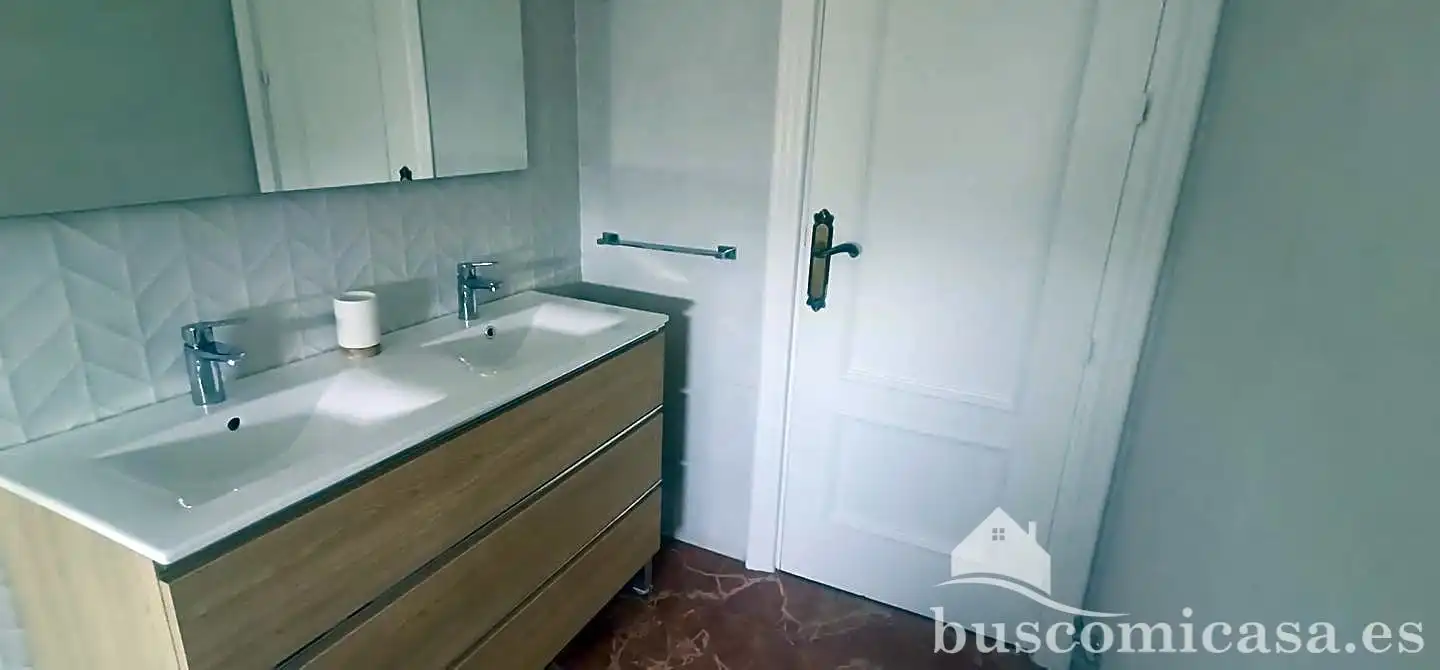 Piso de alquiler en Constitución, Linarejos