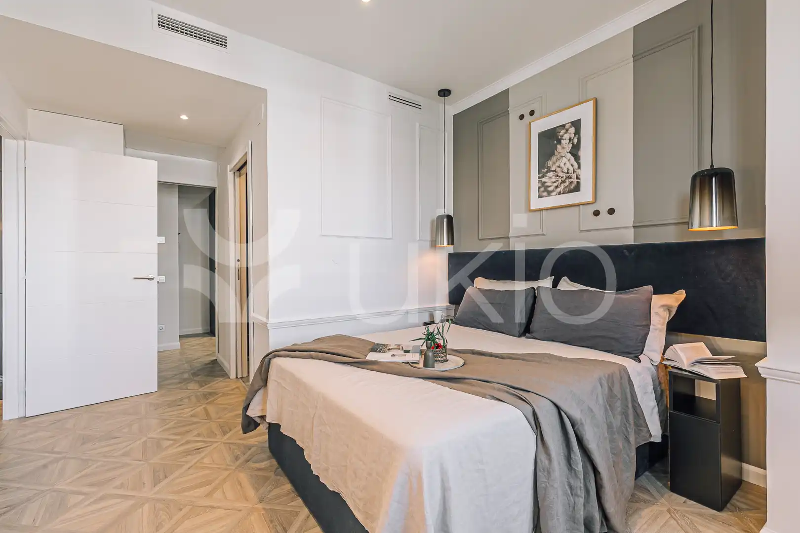 Dormitori de Apartament de lloguer en Barcelona amb Aire condicionat, Calefacció i Moblat