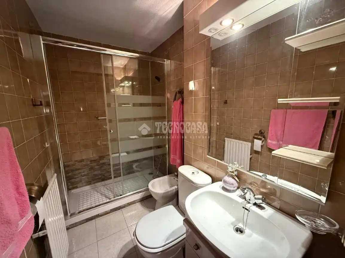 Baño de Piso en venta en Madrid con Calefacción