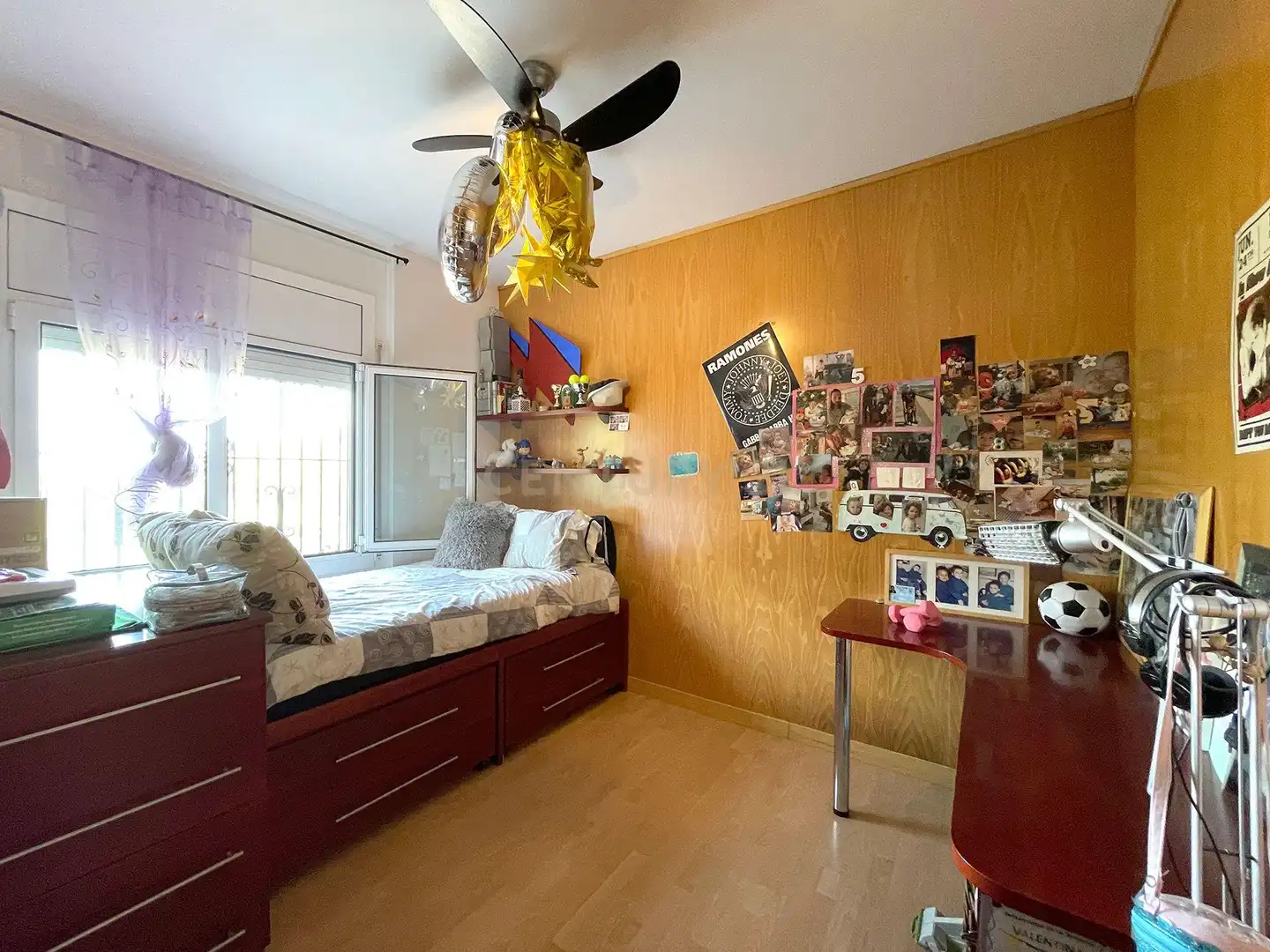 Bedroom of Houses for sale in Terrassa  with Air Conditioner, Private garden and Storage room