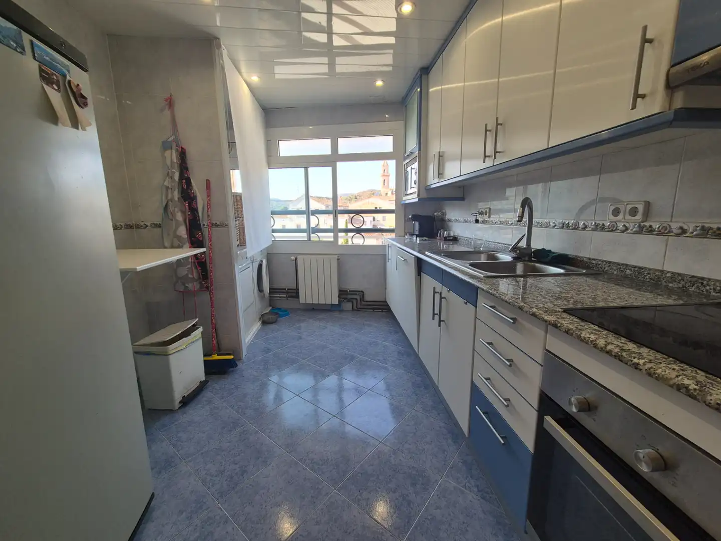 Cuina de Pis en venda en Roda de Berà amb Calefacció, Terrassa i Forn