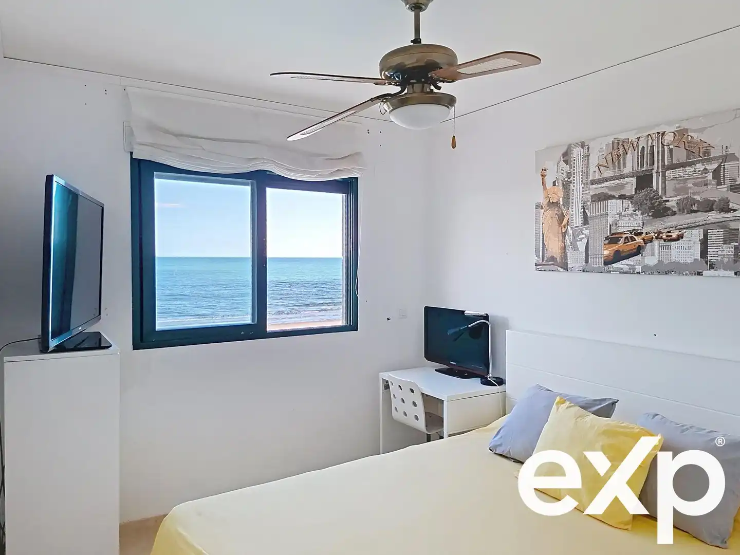 Bedroom of Attic for sale in Oliva  with Air Conditioner, Heating and Private garden
