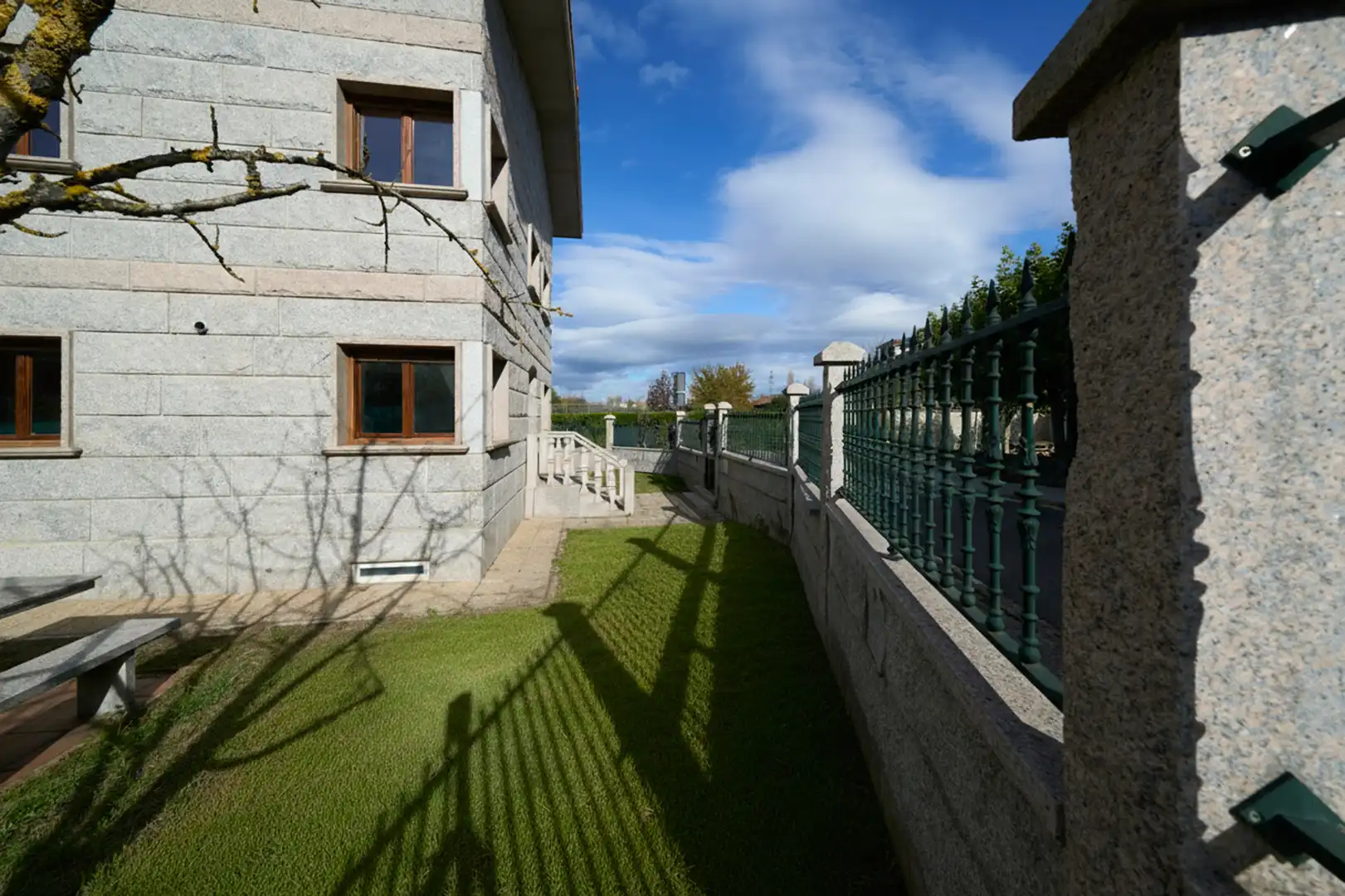 Exterior view of Houses for sale in Vitoria - Gasteiz  with Heating, Private garden and Parquet flooring