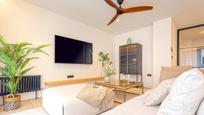 Living room of Flat for sale in  Granada Capital  with Air Conditioner, Terrace and Balcony