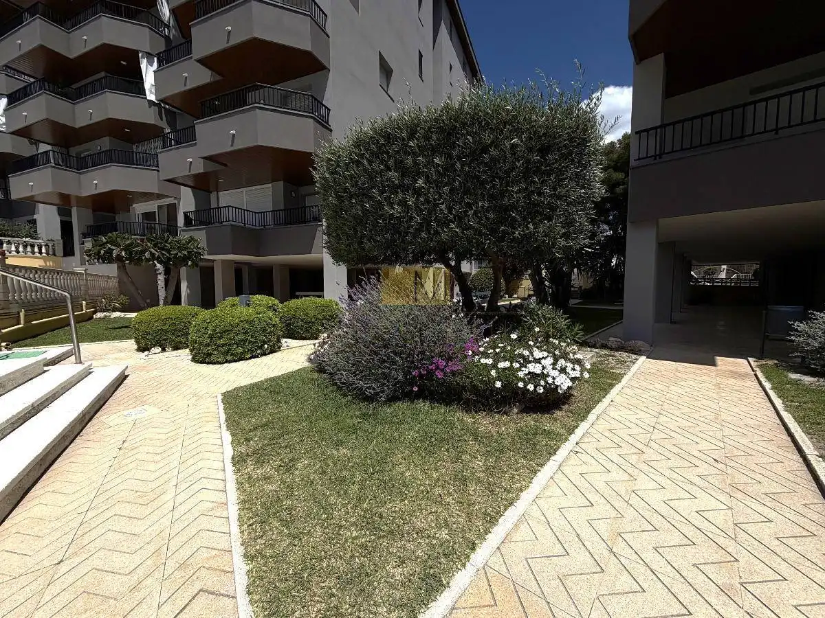 Jardín de Ático de alquiler en Cunit con Aire acondicionado, Calefacción y Terraza