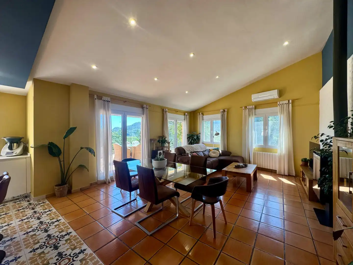 Sala d'estar de Casa o xalet en venda en Ròtova amb Aire condicionat, Calefacció i Jardí privat