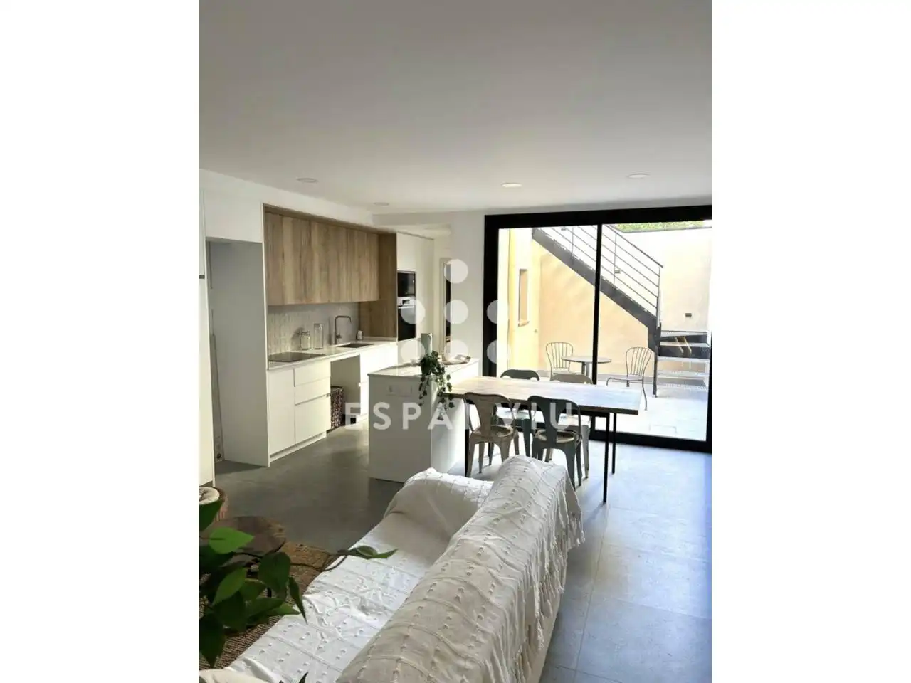 Außenansicht von Haus oder Chalet zum Verkauf in Terrassa mit Klimaanlage, Heizung und Privatgarten